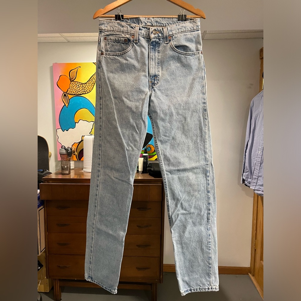 Y2K Vintage Levi’s 505 (32x36) MADE IN USA!